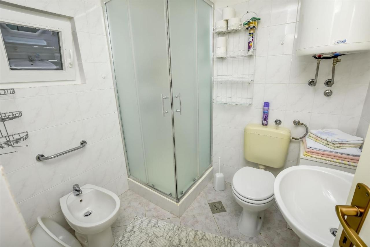 Apartment Kucinic ロゴズニッツァ エクステリア 写真